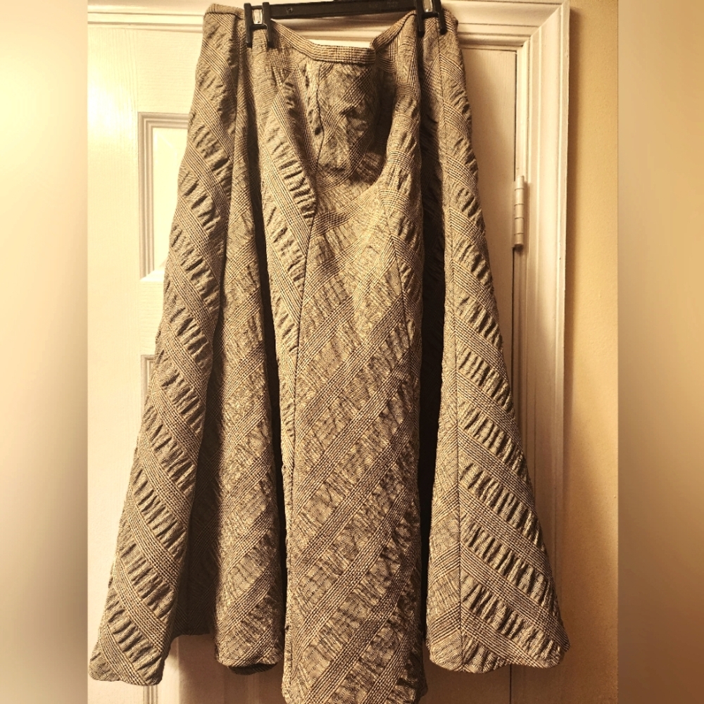 Elegant Marks & Spencer Mixed Brown Crinkle Women's Flare Skirt